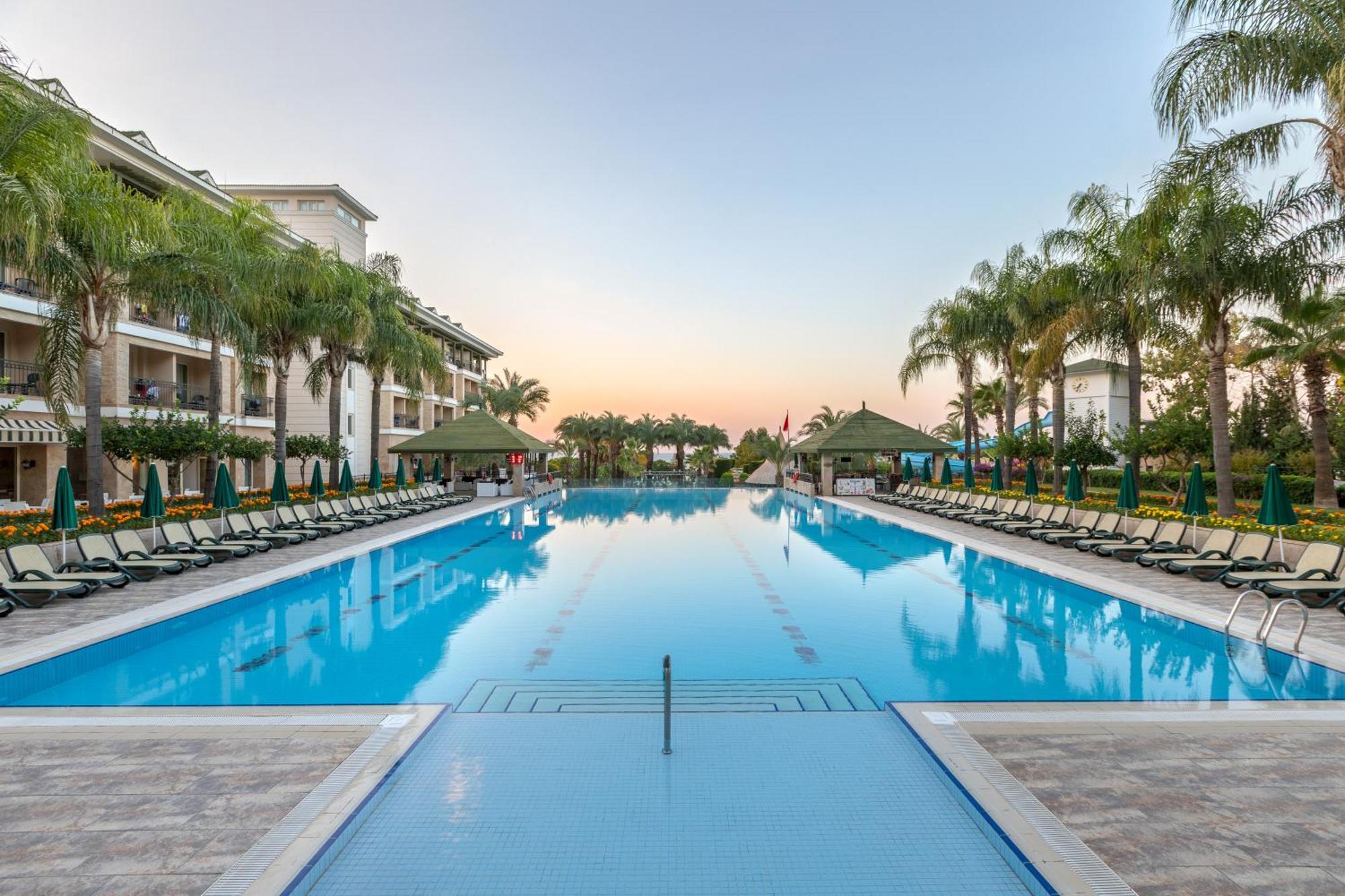 Dobedan Beach Resort Comfort "Ex Brand Alva Donna Beach Resort Comfort" Σιντέ Εξωτερικό φωτογραφία